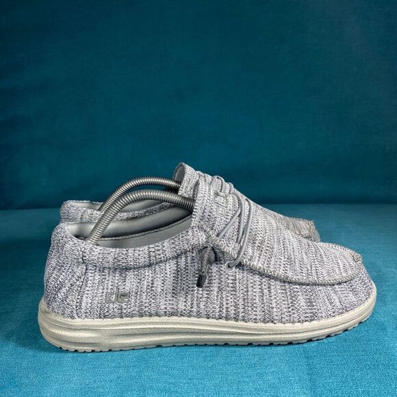 Size 9 - Men’s Hey Dude Gray shoes - Picture 3 of 8